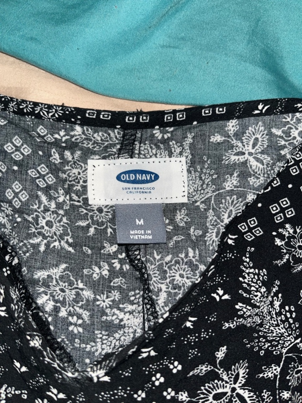 Old Navy Black and White Floral V-Neck Blouse